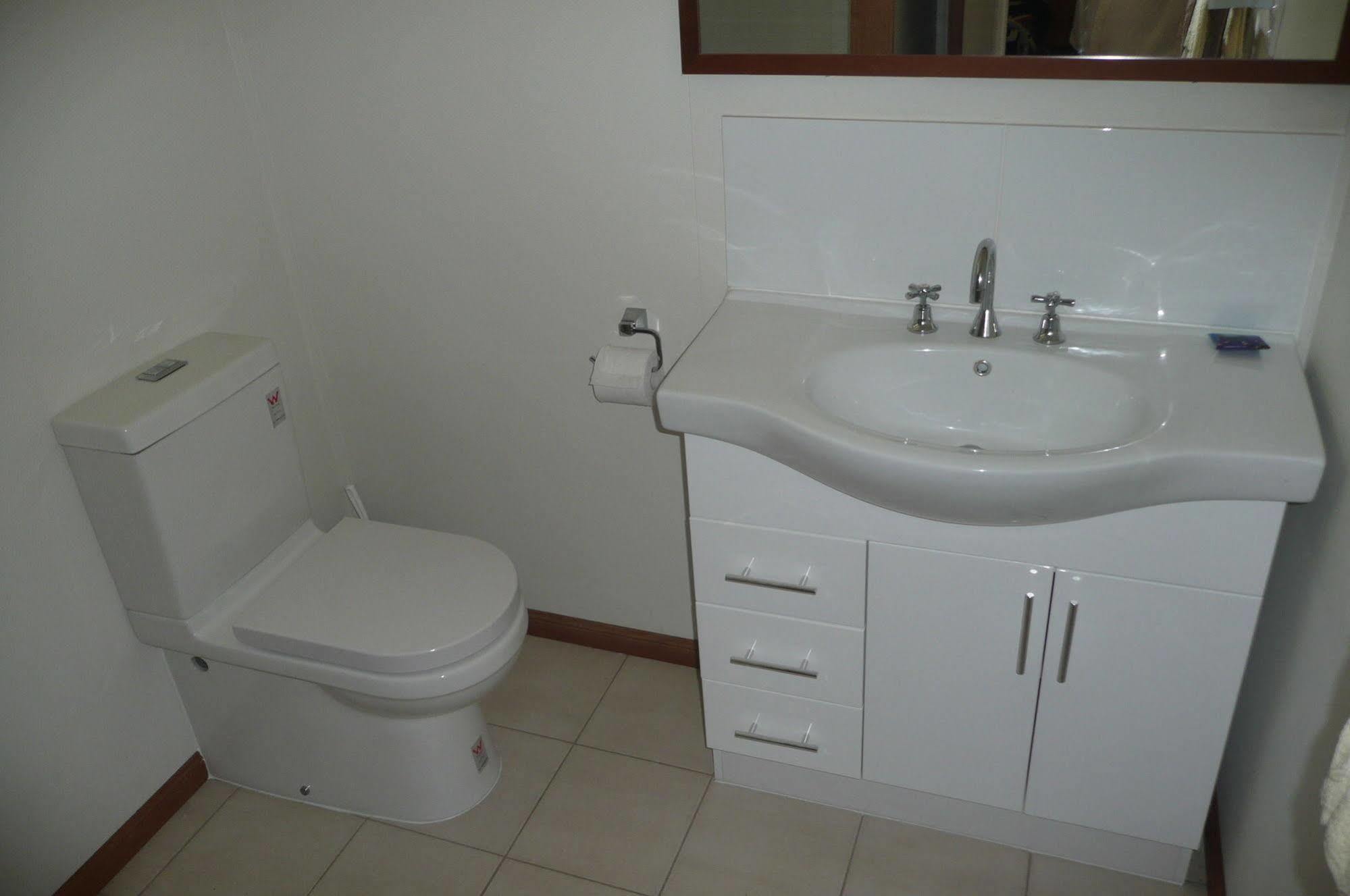 โอเชียน บรีซ อพาร์ตเมนต์ Apartment โบเวน ภายนอก รูปภาพ
